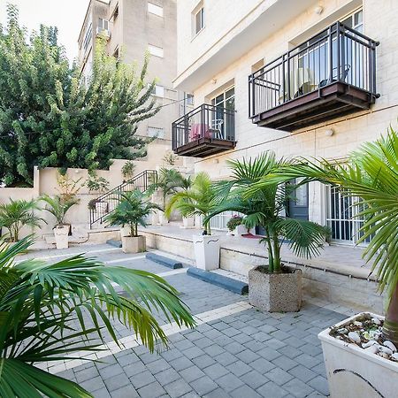 Casa De Aharon Apartments Хайфа Екстериор снимка
