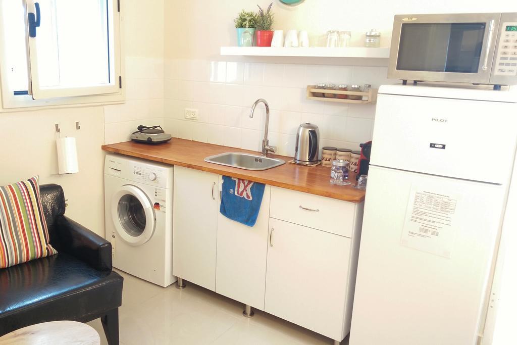 Casa De Aharon Apartments Хайфа Екстериор снимка