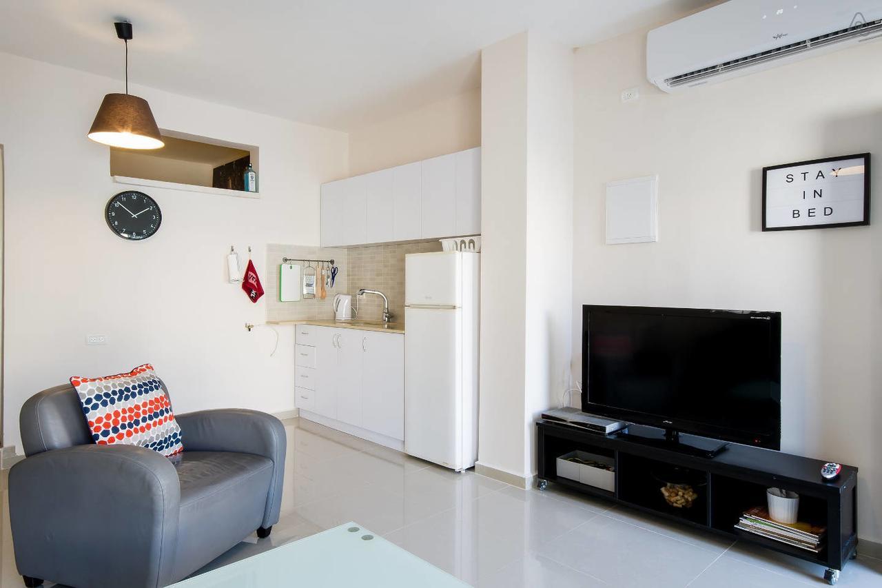 Casa De Aharon Apartments Хайфа Екстериор снимка