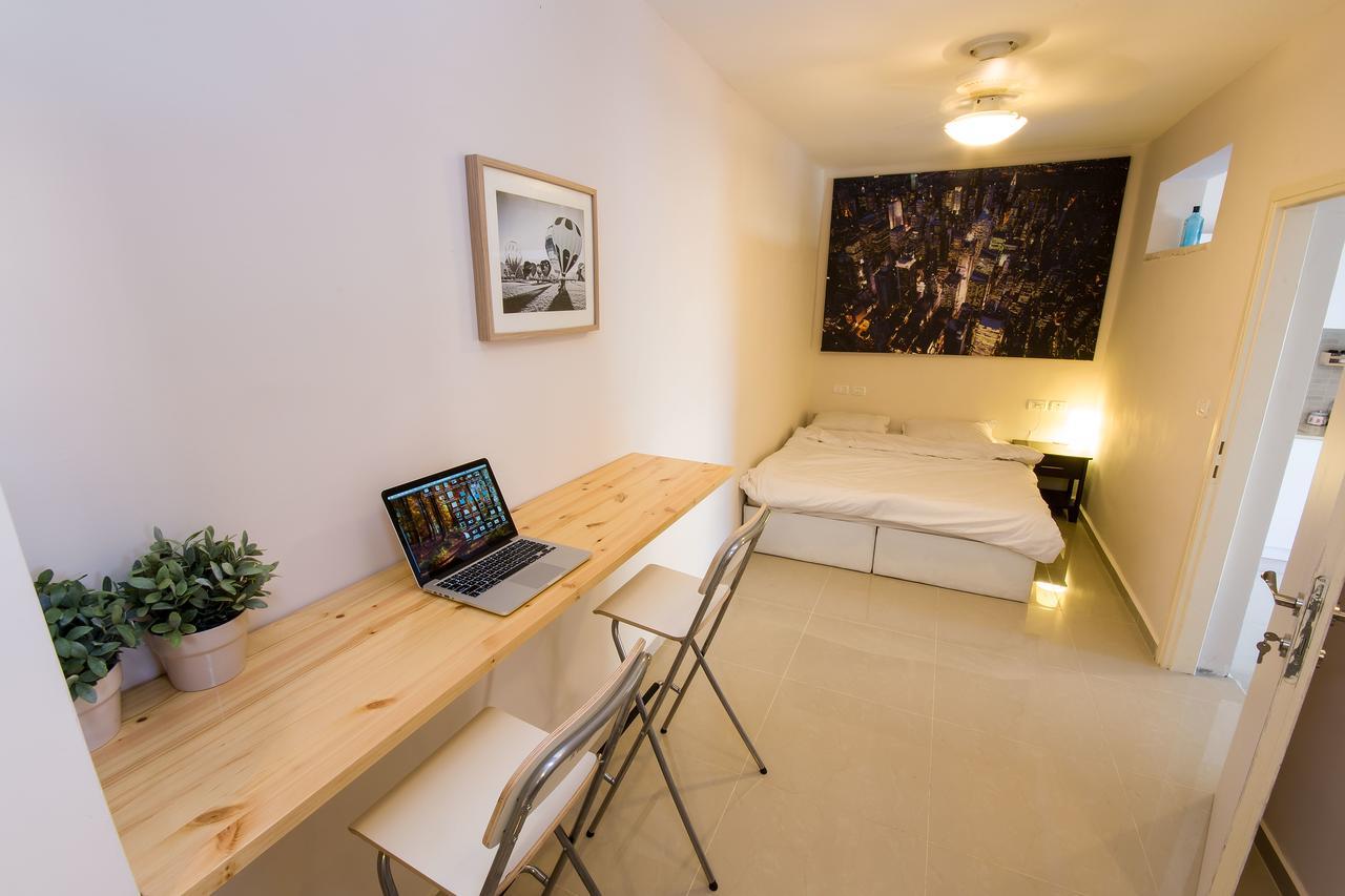 Casa De Aharon Apartments Хайфа Екстериор снимка