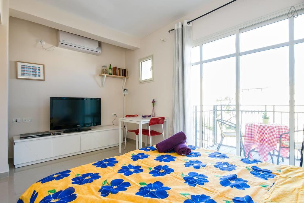 Casa De Aharon Apartments Хайфа Екстериор снимка