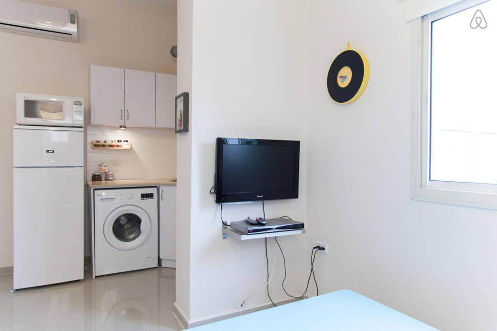 Casa De Aharon Apartments Хайфа Екстериор снимка
